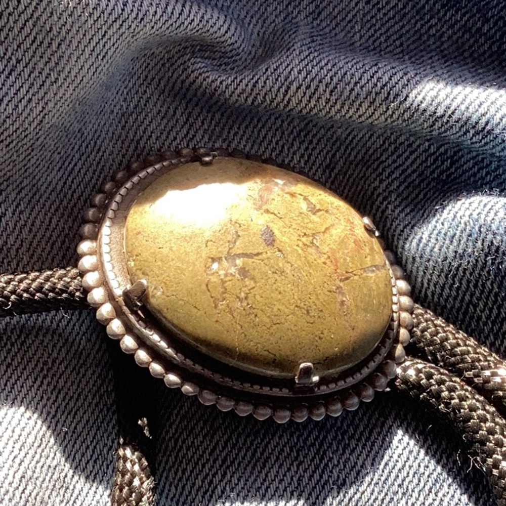 OLIVE OVAL STONE BOLO EPLVC  MCM TEXAS believe Silver End Pieces